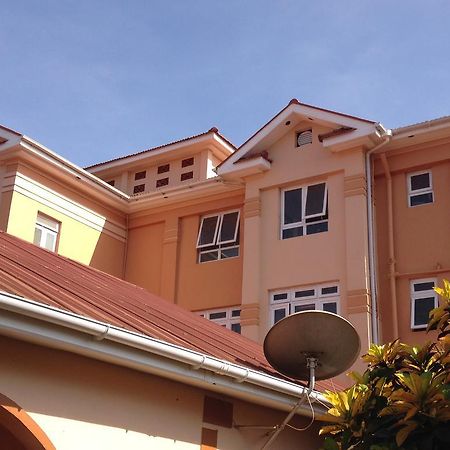 J Residence Motel Entebbe Ngoại thất bức ảnh